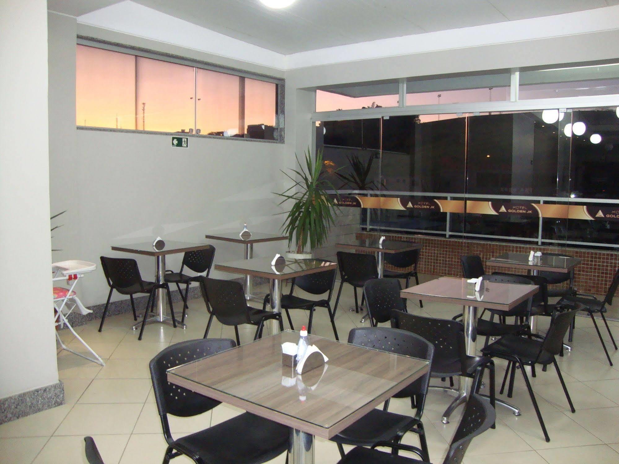Hotel Golden Jk Muriae Luaran gambar